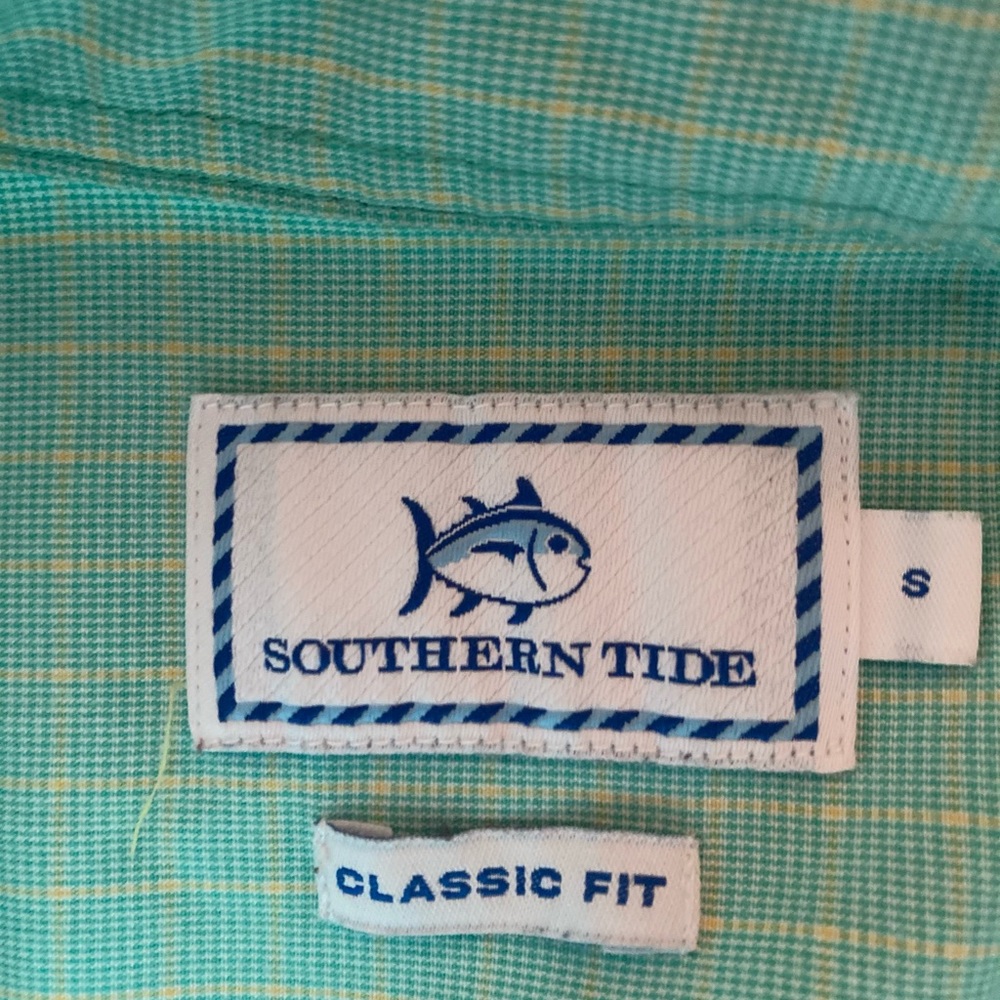 Men’s small button down